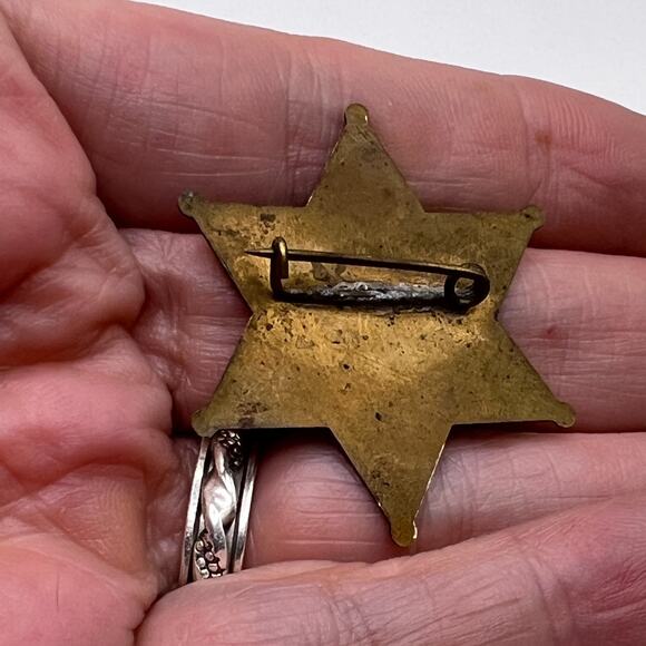 Vintage Bond Bread Lone Ranger Safety Club Badge Pin Signed TLR INC 1938 - Picture 7 of 7